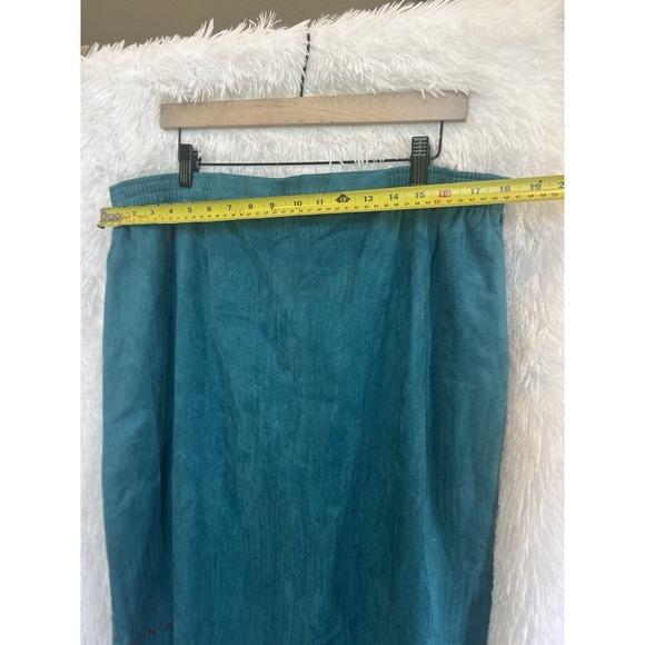 Vintage 80s Koret Embroidered Midi Skirt Size 24W Faux Suede Cottage Grannycore - Picture 9 of 11